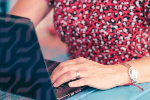 Pourquoi le chatbot e-commerce devient incontournable pour optimiser la relation client